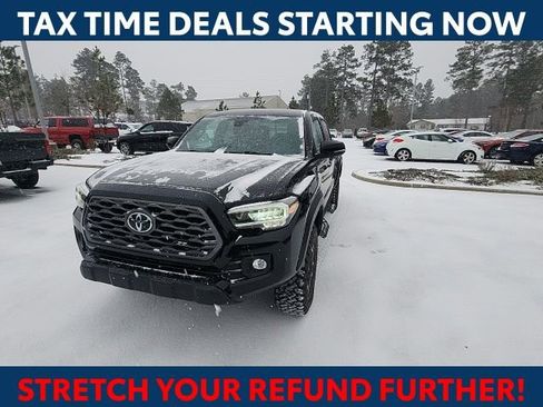 Used 2023 Toyota Tacoma TRD Off-Road w/ Advanced Technology Package image 5