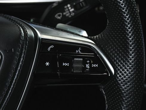 Used 2023 Audi S8 image 44