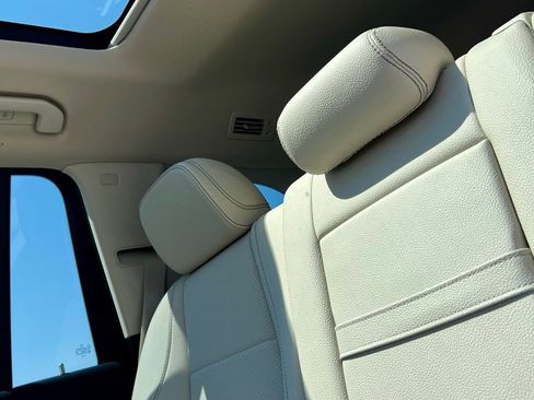 Certified 2022 Mercedes-Benz GLS 450 4MATIC image 21