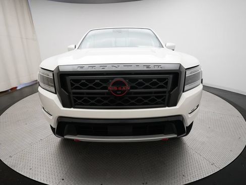 Certified 2023 Nissan Frontier PRO-4X w/ Pro Convenience Package AWD/4WD image 11