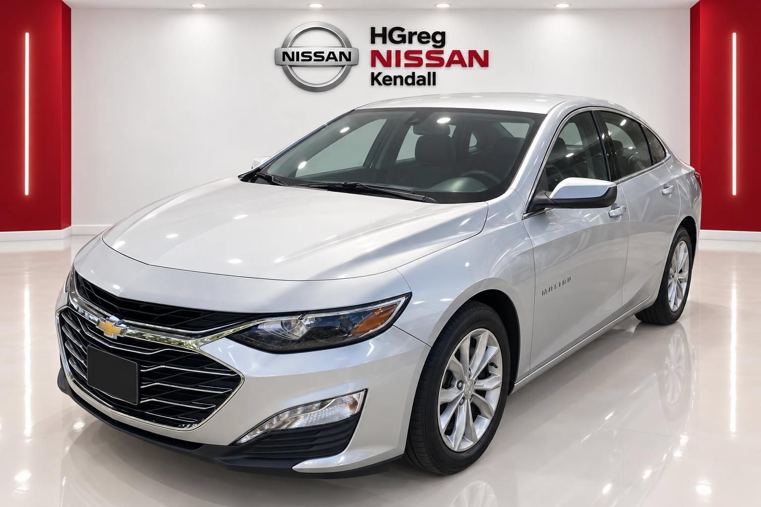 Used 2019 Chevrolet Malibu LT FWD image 3