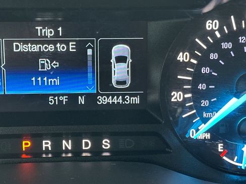 Used 2015 Ford Fusion SE image 24