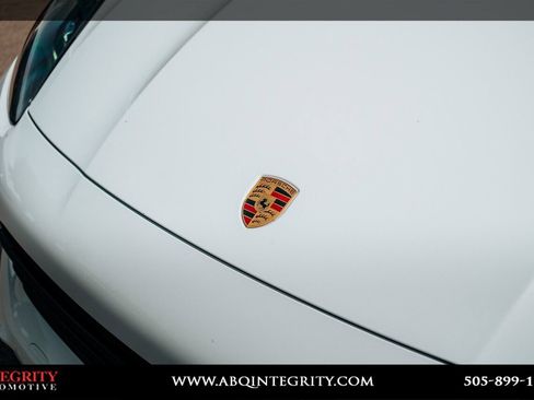 Used 2021 Porsche Cayenne AWD/4WD image 10