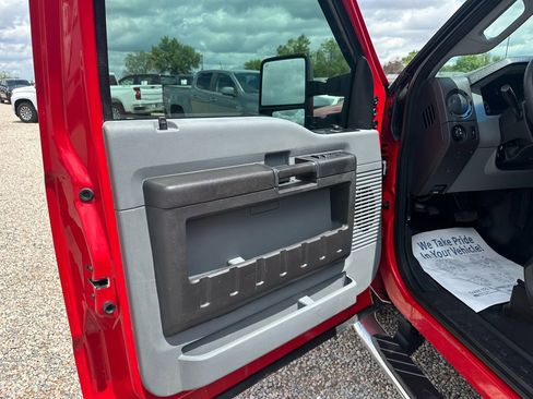 Used 2015 Ford F250 XL w/ Power Equipment Group image 32