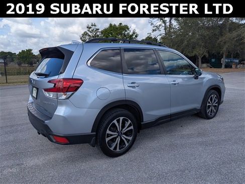 Used 2019 Subaru Forester Limited image 3