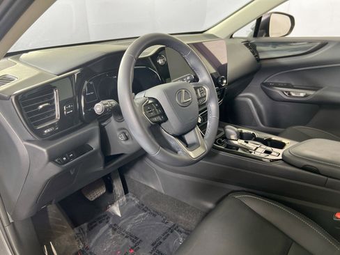 Used 2023 Lexus NX 350 AWD image 9