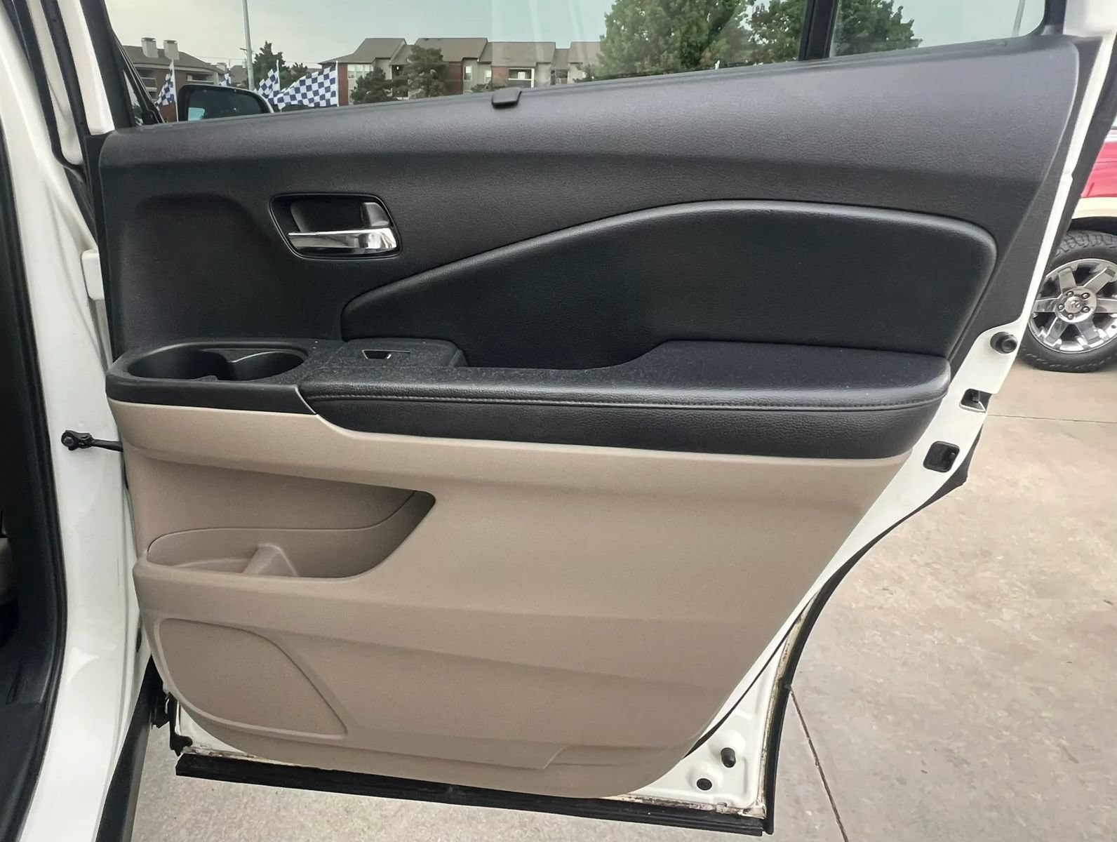 Used 2017 Honda Pilot Elite image 43