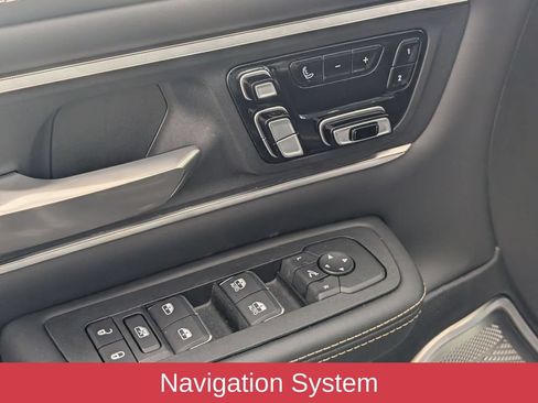 Used 2026 RAM 1500 Tungsten AWD/4WD image 12