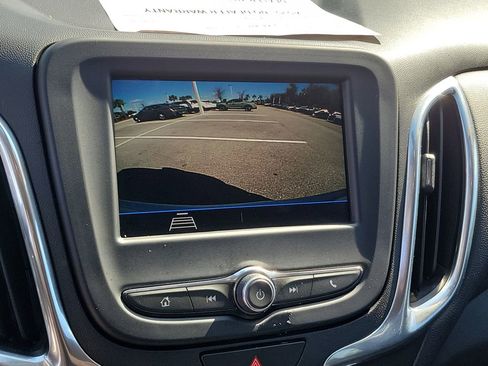 Used 2019 Chevrolet Equinox LT image 30