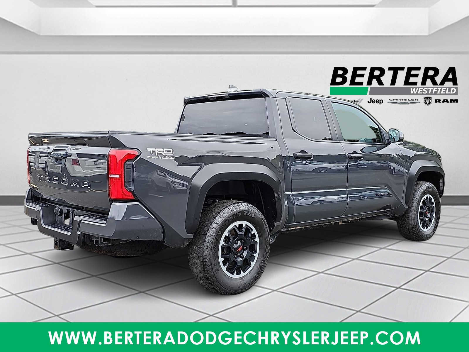Used 2024 Toyota Tacoma TRD Off-Road AWD/4WD image 6