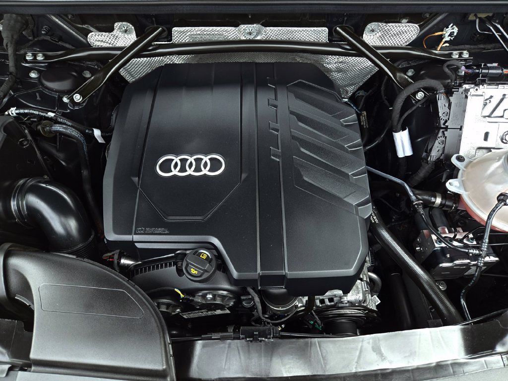 Used 2023 Audi Q5 2.0T Premium Plus w/ Premium Plus Package AWD/4WD image 34
