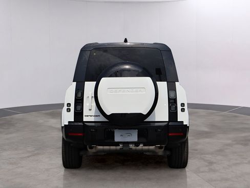 New 2026 Land Rover Defender 130 X-Dynamic SE AWD/4WD image 6