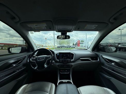 Used 2020 GMC Terrain SLT w/ Preferred Package image 9