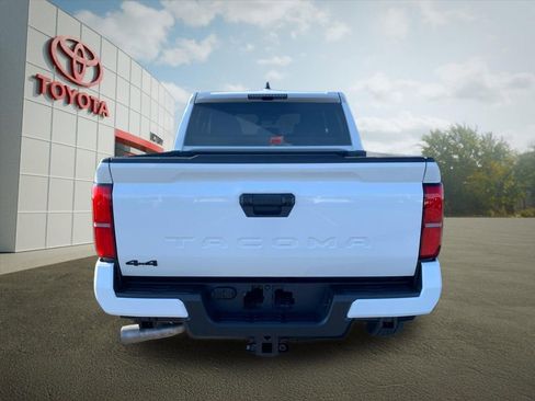 New 2026 Toyota Tacoma TRD Off-Road AWD/4WD image 4