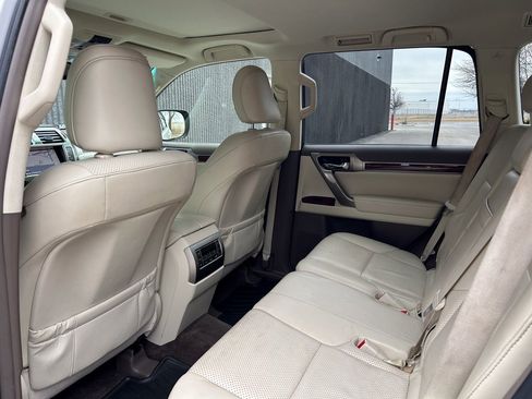 Used 2012 Lexus GX 460 w/ Comfort Plus Pkg image 12