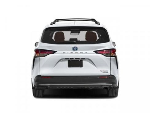 Used 2026 Toyota Sienna Platinum AWD/4WD image 5