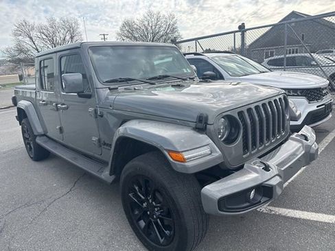 Used 2023 Jeep Gladiator Overland image 8
