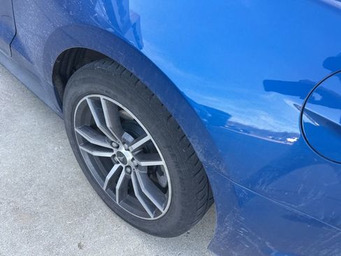 Used 2017 Ford Mustang EcoBoost image 9