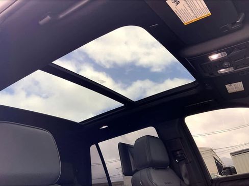 Used 2024 GMC Yukon Denali w/ Max Trailering Package image 30