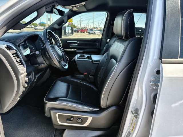 Used 2023 RAM 1500 Laramie AWD/4WD image 11