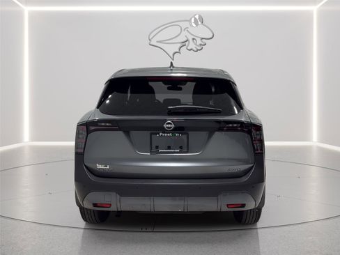 Used 2025 Nissan Kicks SV w/ Illumination Package AWD/4WD image 4