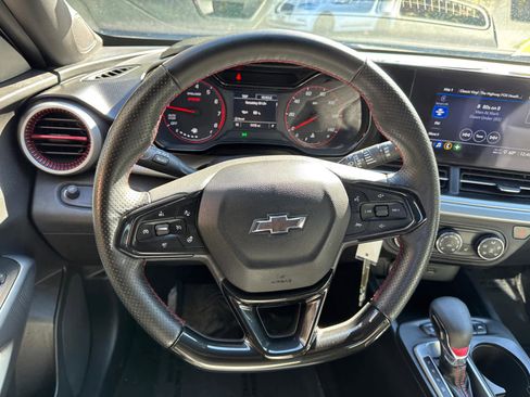 Used 2024 Chevrolet Trax RS w/ Driver Confidence Package image 17