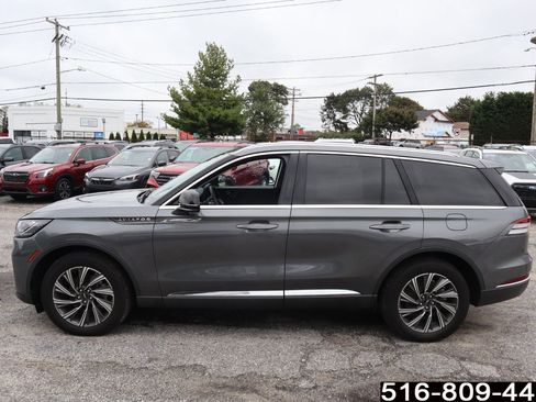 Used 2025 Lincoln Aviator AWD image 10