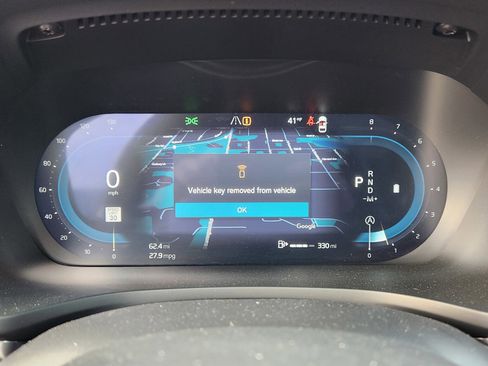 Used 2025 Volvo V60 B5 Cross Country Plus image 11