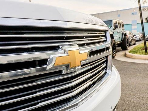Used 2019 Chevrolet Tahoe Premier AWD/4WD image 19