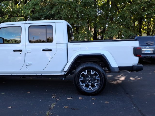 Certified 2025 Jeep Gladiator Sport w/ Premium Package AWD/4WD image 5