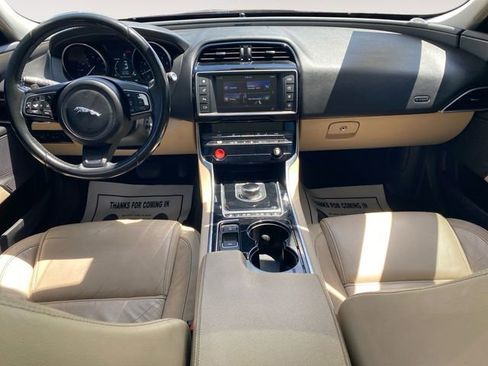 Used 2017 Jaguar XE Prestige RWD image 10