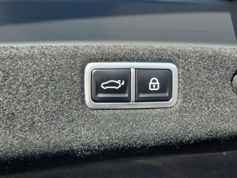 Certified 2023 Genesis G70 3.3T w/ Sport Prestige Package image 23