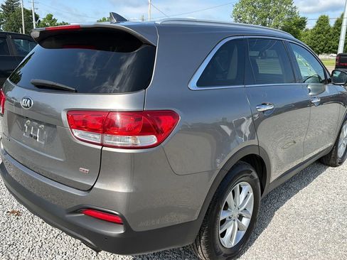 Used 2016 Kia Sorento AWD w/ LX Convenience Package image 5