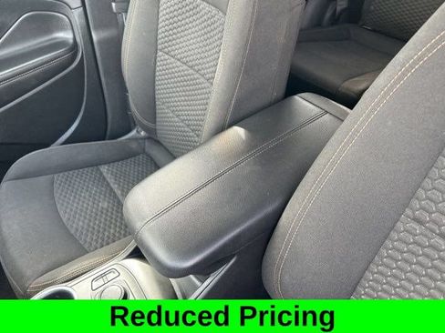 Used 2020 GMC Terrain SLE w/ Driver Convenience Package AWD/4WD image 29