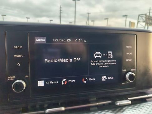 Certified 2024 Kia Carnival LX image 19