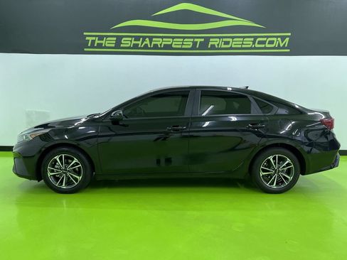Used 2024 Kia Forte LXS FWD image 6