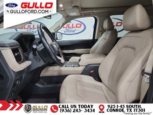 Used 2022 Ford Expedition Max Limited image 31