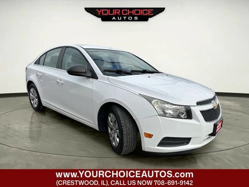 Used 2012 Chevrolet Cruze LS w/ Connectivity Package FWD image 7