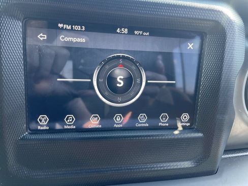 Used 2018 Jeep Wrangler Unlimited Sport S AWD/4WD image 19