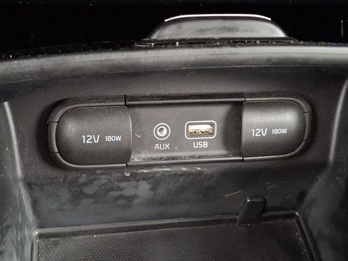 Used 2019 Kia Sorento AWD V6 image 21