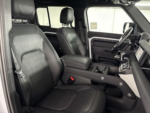 Used 2023 Land Rover Defender 110 X-Dynamic SE AWD/4WD image 31