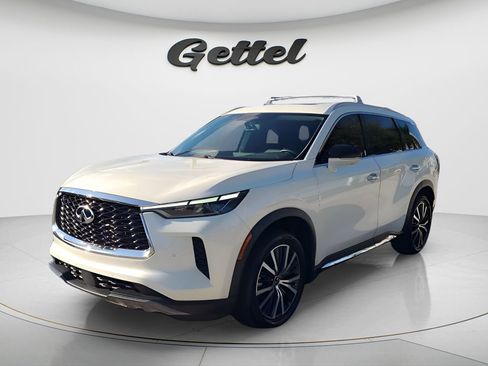 Used 2023 INFINITI QX60 Sensory w/ Cargo Package image 1