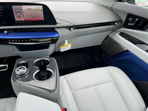 New 2026 Cadillac Optiq Sport 1 w/ LPO, Floor Liner Package AWD/4WD image 28