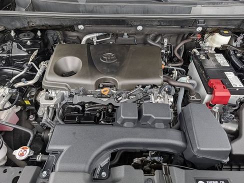 Used 2024 Toyota RAV4 LE FWD image 32