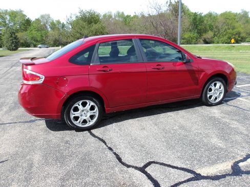 Used 2009 Ford Focus SES FWD image 10