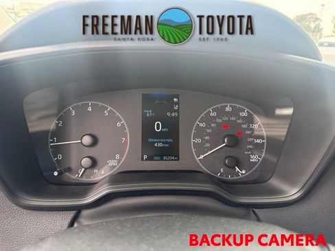 Used 2023 Toyota Corolla LE w/ Carpet Mat Package (TMS) FWD image 8