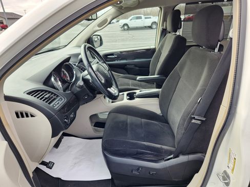 Used 2013 Dodge Grand Caravan Crew w/ Entertainment Group 1 image 13