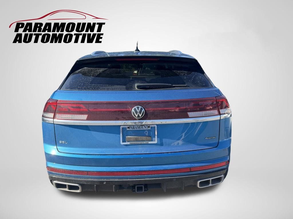 Used 2024 Volkswagen Atlas Cross Sport SEL R-Line AWD/4WD image 8