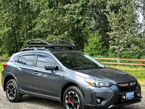 Used 2021 Subaru Crosstrek 2.0i Premium w/ Moonroof Package AWD/4WD image 1