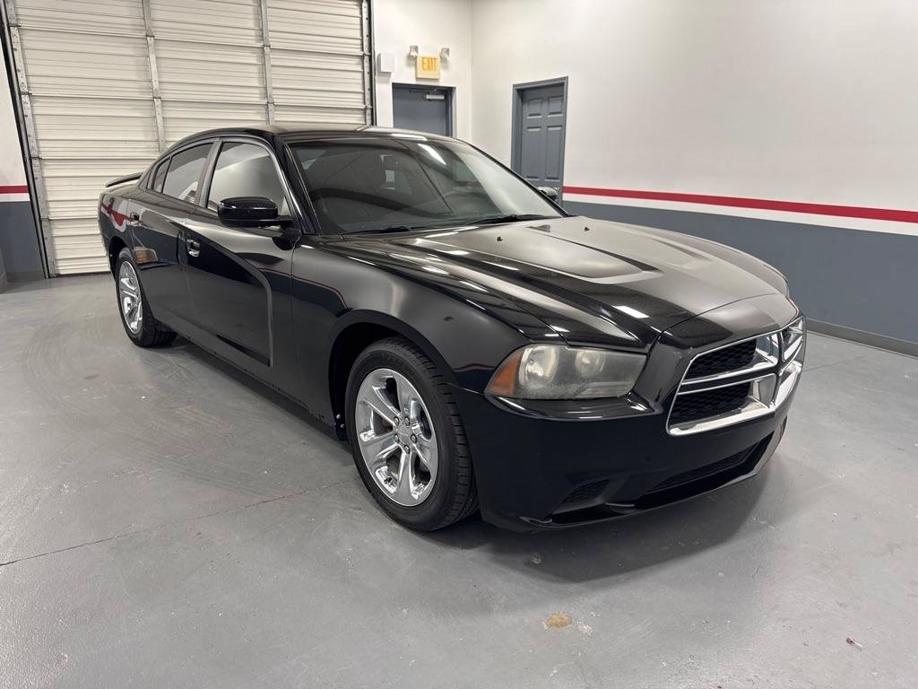 Used 2012 Dodge Charger SE w/ Sport Appearance Group RWD image 2